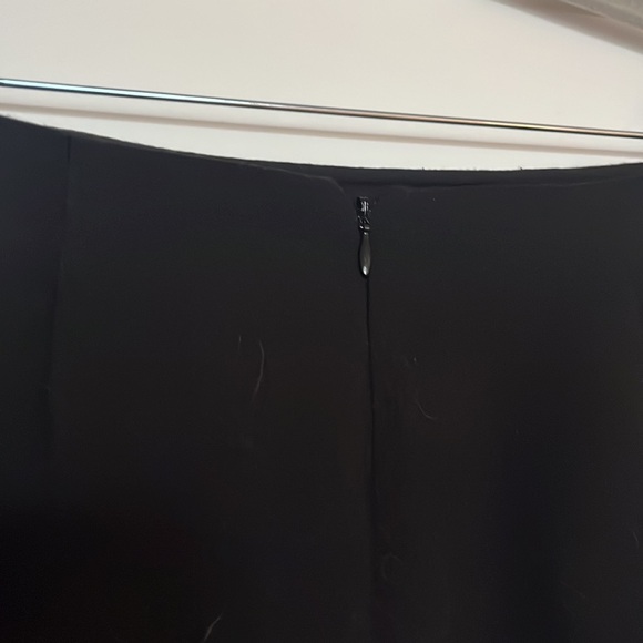 Banana Republic Mini Skirt - Picture 3 of 3